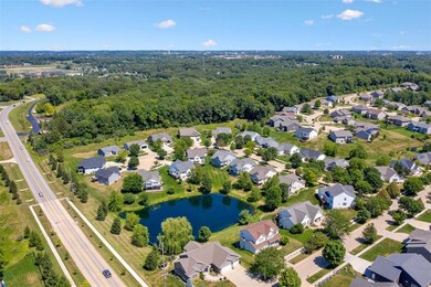 3423 Forest Valley Ct NE, Cedar Rapids, IA 52411 - photo 5