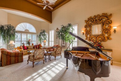 FORMAL LIVING