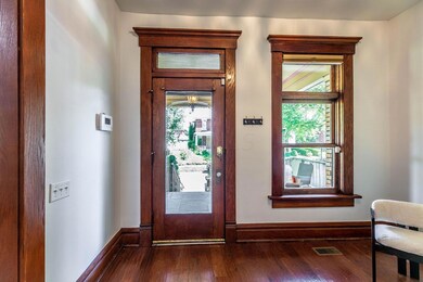 Gorgeous Entry