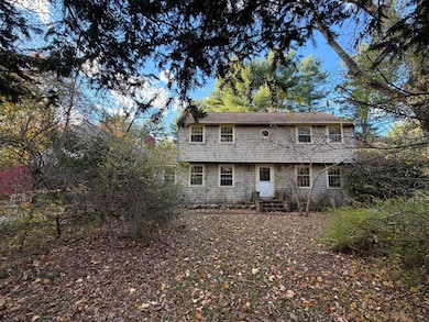 131 E Washington St, Hanson, MA 02341 - photo 2