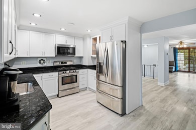 10908 Templeton Dr, Philadelphia, PA 19154 - photo 3