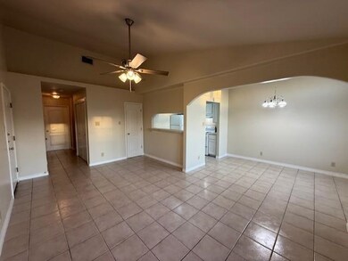 412 Shiloh Dr unit 706, Laredo, TX 78045 - photo 4
