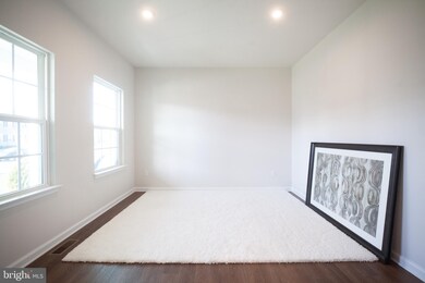 132 E Crossing Dr, Mount Royal, NJ 08061 - photo 4