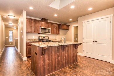 61292 Ring Bearer Ct, Bend, OR 97702 - photo 3