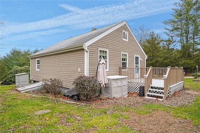 86 Laurel Ln, West Kingston, RI 02892 - photo 5
