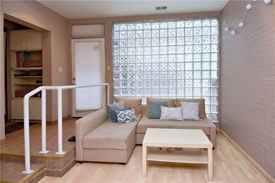 5030 5th Ave unit 103, Pittsburgh, PA 15232 - photo 4