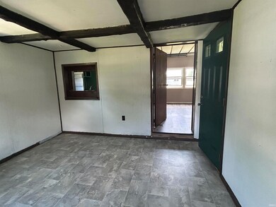 710 N Jackson St, Andrews, IN 46702 - photo 6