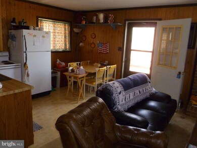 635 Snyders Ridge Rd, Mathias, WV 26812 - photo 6