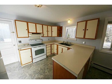 126 Greenwood Dr, Wakefield, RI 02879 - photo 7