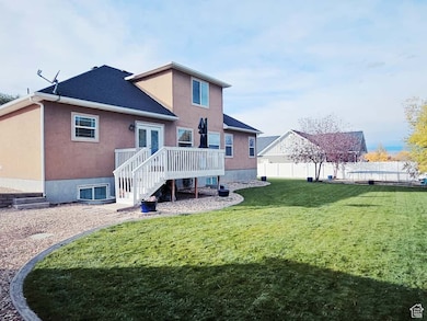 312 Park Place Dr, Roosevelt, UT 84066 - photo 3