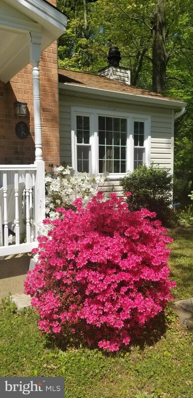 2332 Rosedown Dr, Reston, VA 20191 - photo 2