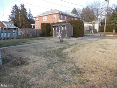 217 N Waverly St, Reading, PA 19607 - photo 5