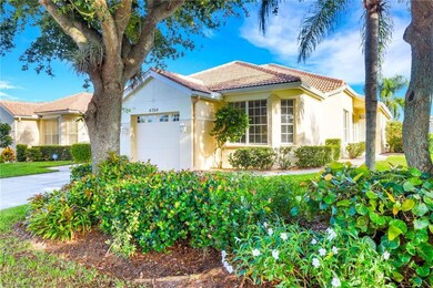 8760 Stockbridge Dr, Fort Myers, FL 33908 - photo 4