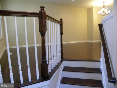 10500 Elders Hollow Dr, Bowie, MD 20721 - photo 2