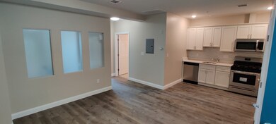 191 N Common St unit 203, Lynn, MA 01905 - photo 2