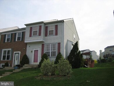 2033 Putnam Rd, Halethorpe, MD 21227 - photo 2