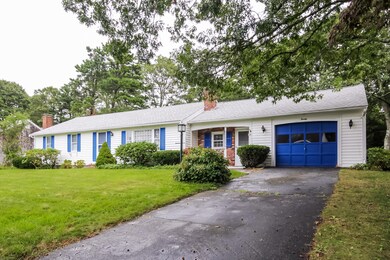 002-photo-front-view-6323505