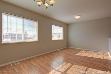 Living Room W/Laminate Floor