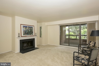 5647 Harpers Farm Rd unit E, Columbia, MD 21044 - photo 4