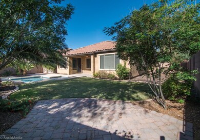 3915 E Grand Canyon Pl