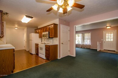 1305 Briar Rd Niles MI 49120-large-006-2