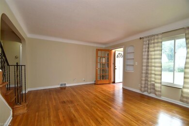 1930 Beverly Hills Dr, Euclid, OH 44117 - photo 6