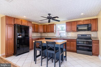 1021 Thomas Rd, Glen Burnie, MD 21060 - photo 5