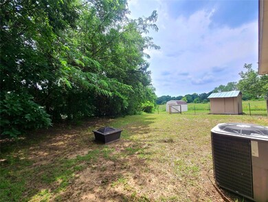 4688 W Loy Lake Rd, Denison, TX 75020 - photo 5