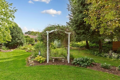 1410 Fairway Dr, Faribault, MN 55021 - photo 7