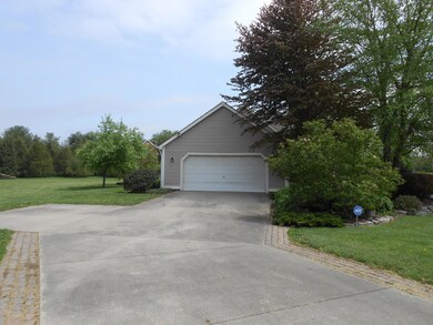 22490 Bolender Pontius Rd, Circleville, OH 43113 - photo 6
