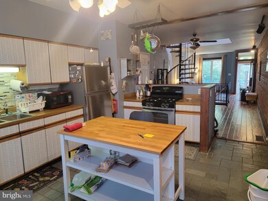 920 W 38th St, Baltimore, MD 21211 - photo 6