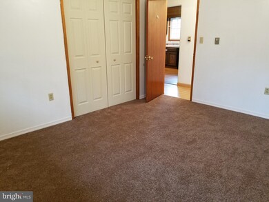 139 Rockwell St unit A, Berkeley Springs, WV 25411 - photo 4