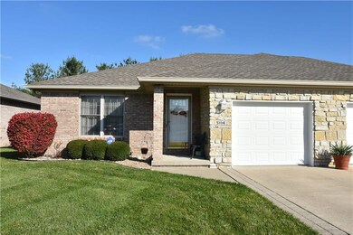 5114 Memphis Ct, Columbus, IN 47203 - photo 2