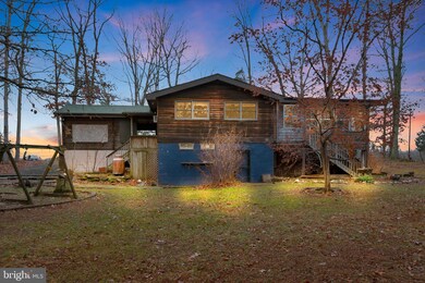 16504 Gaines Rd, Broad Run, VA 20137 - photo 2