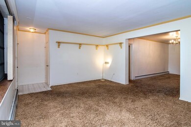 2211 Windsor Cir, Broomall, PA 19008 - photo 6