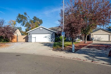 1090 Monterra Ln, Redding, CA 96002 - photo 2