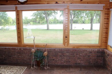 Year round views in a climate controlled environme