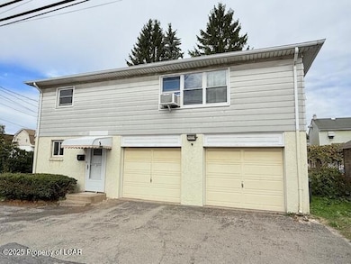 527 E Mine St, Hazleton, PA 18201 - photo 6