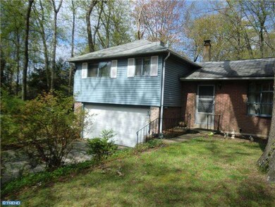 557 Port Indian Rd, Norristown, PA 19403 - photo 2