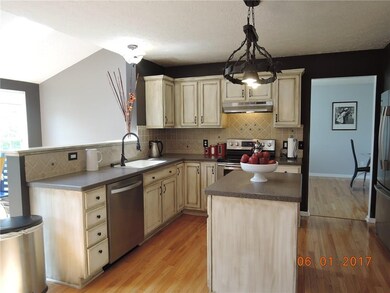 Kitchen with new Stainless Steel Appliances, Washe