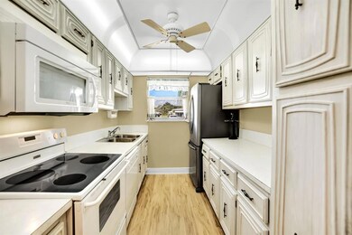 Dining Rm