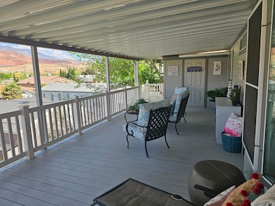 Expanced, Coverd Deck with Views