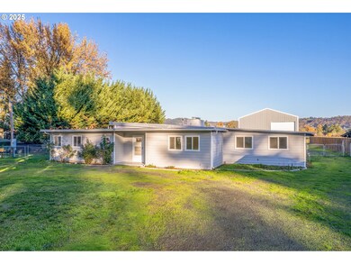 255 Shady Dr, Roseburg, OR 97471 - photo 2