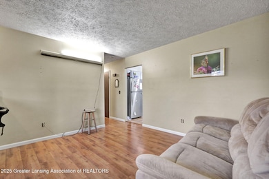 2300 Byrnes Rd, Lansing, MI 48906 - photo 6