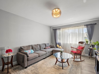 239 Glasgow St unit 8, Fall River, MA 02721 - photo 3