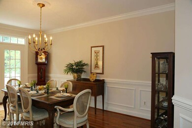 3905 Barcroft Mews Ct, Falls Church, VA 22041 - photo 4