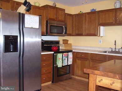 386 Scola Rd, Brookhaven, PA 19015 - photo 4