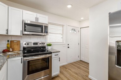 014__E 3494 Sunny Glen Pl-025