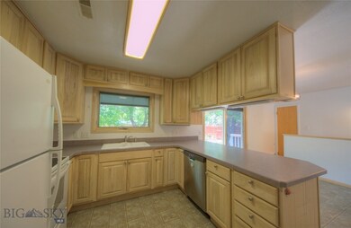 310 N 18th Ave, Bozeman, MT 59715 - photo 6