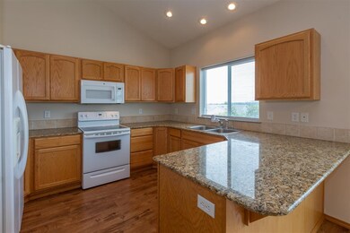 1022 N Fox Ridge Rd, Medical Lake, WA 99022 - photo 3